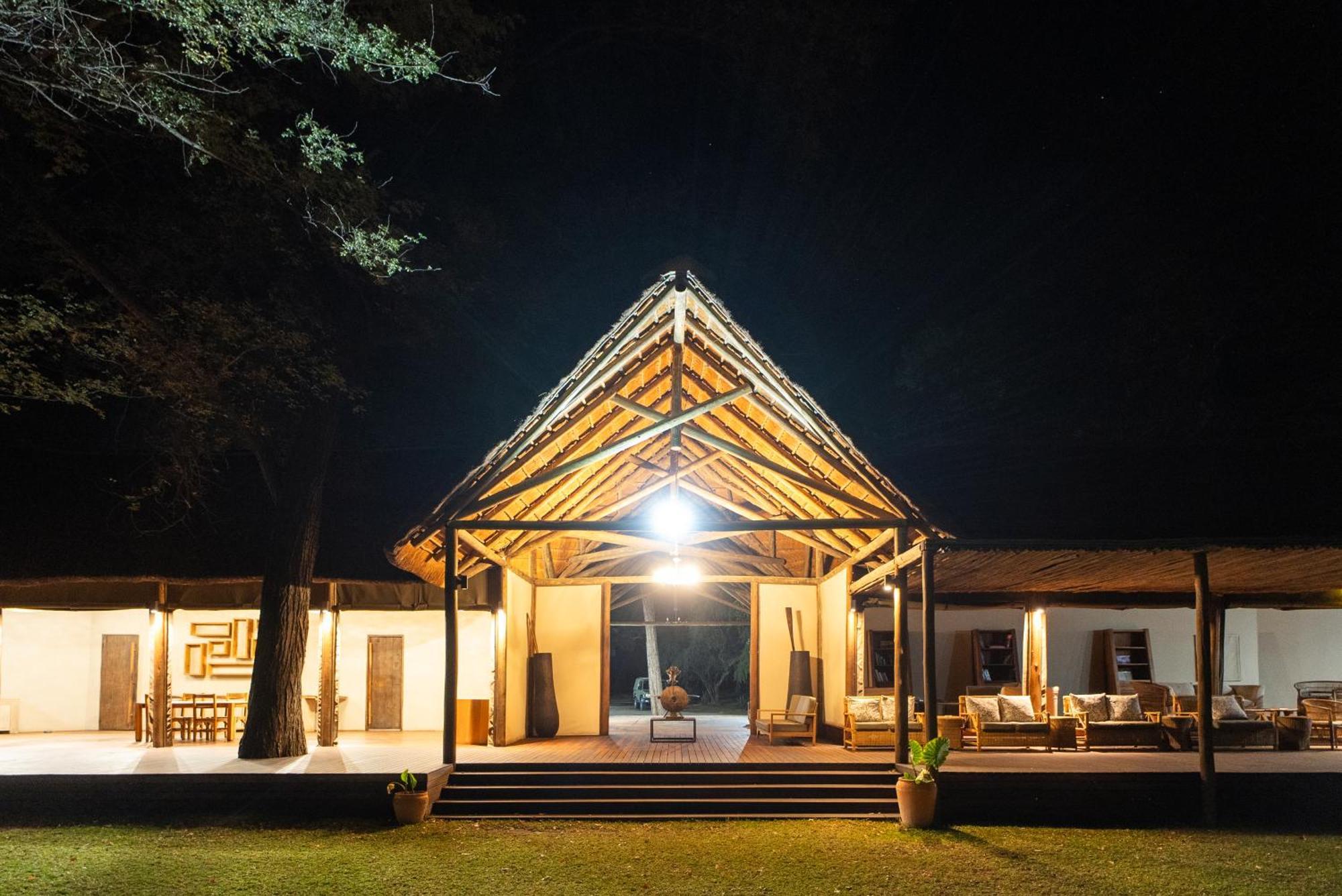 Shakawe River Lodge Exteriér fotografie